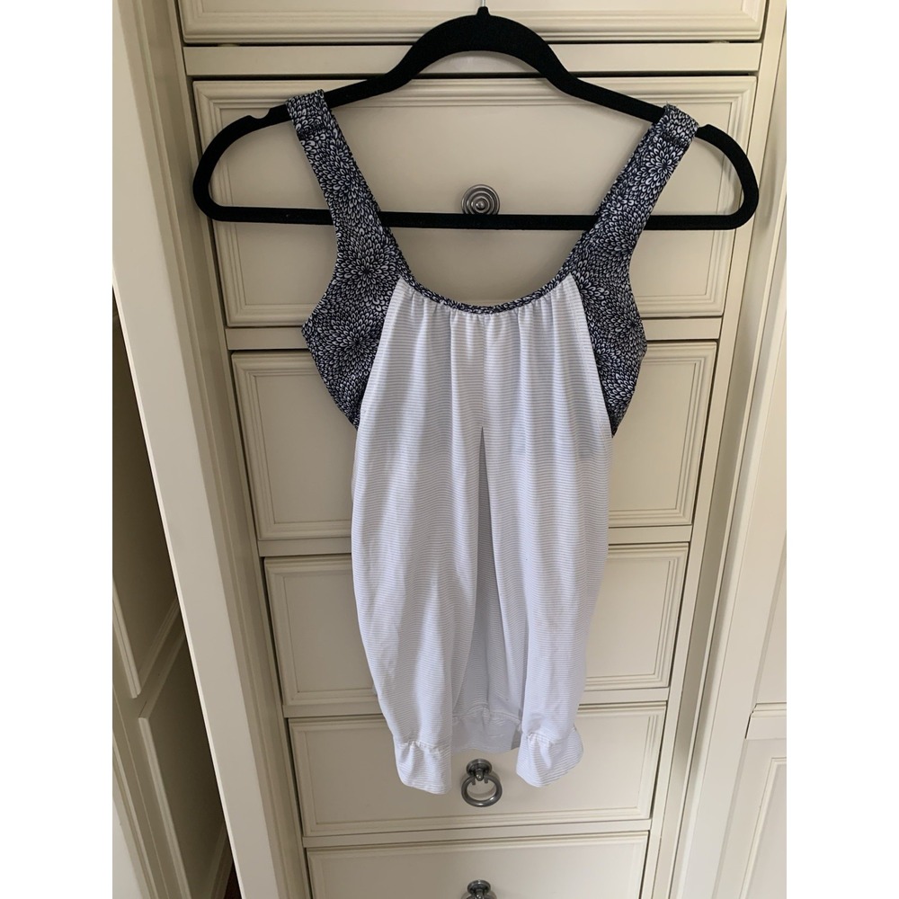 LULULEMON Women's White Adjustable Tank Top Bra‎ Padding Size 4